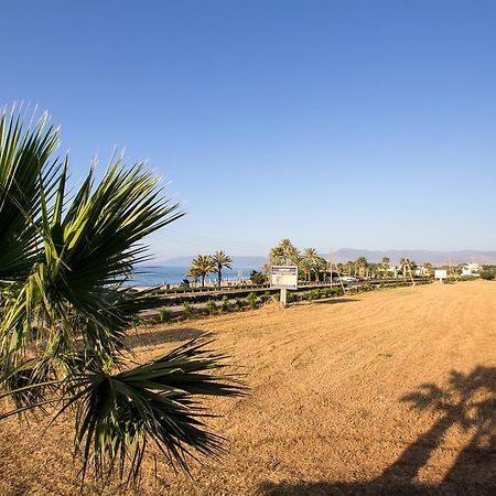 G&E Beach Apartments Полис Екстериор снимка