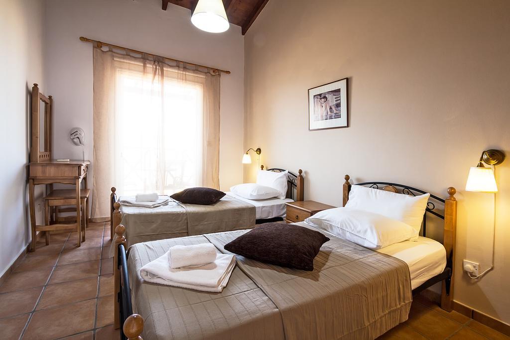 G&E Beach Apartments Полис Екстериор снимка