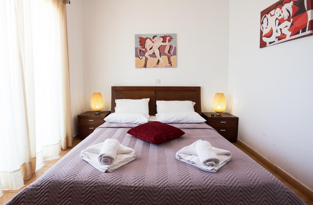 G&E Beach Apartments Полис Екстериор снимка