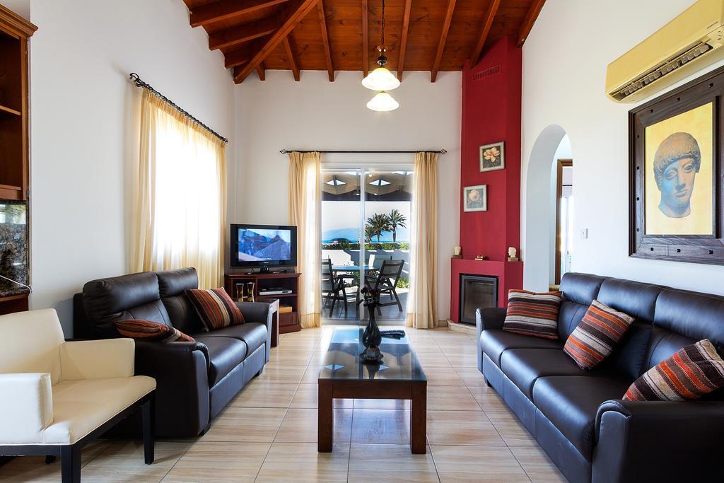 G&E Beach Apartments Полис Екстериор снимка